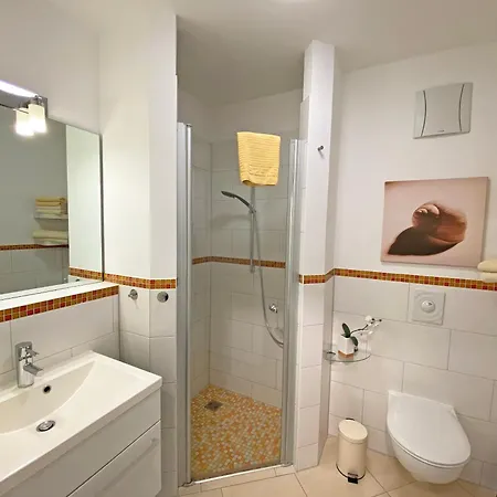 Gruene Duene Whg 18 Mit Balkon *